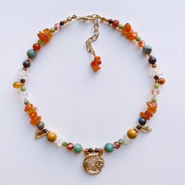 Heliophilia Silver Arizona 80's Collar con Cornalina, Citrino y Rubí, Acero Inoxidable 316L Bañado en Oro, Hecho a Mano